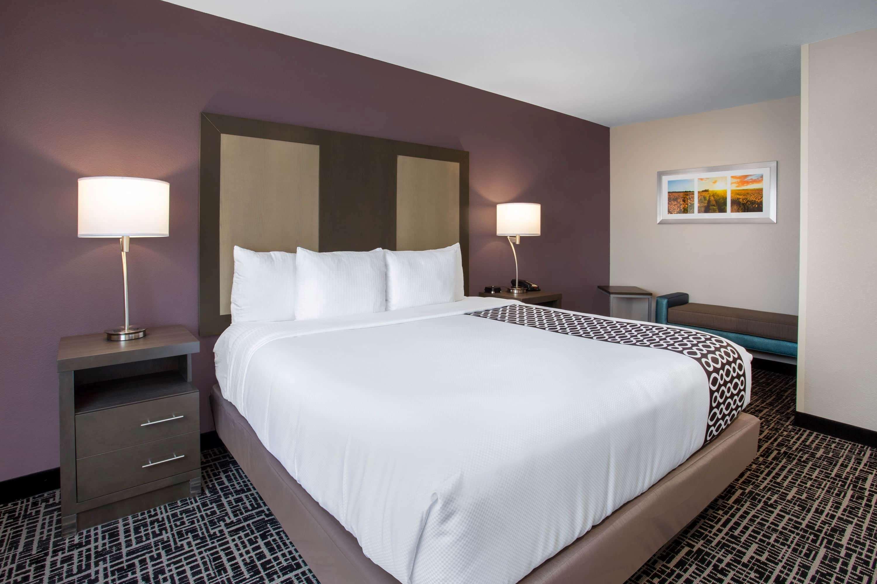 La Quinta By Wyndham Wichita Airport Ξενοδοχείο Εξωτερικό φωτογραφία