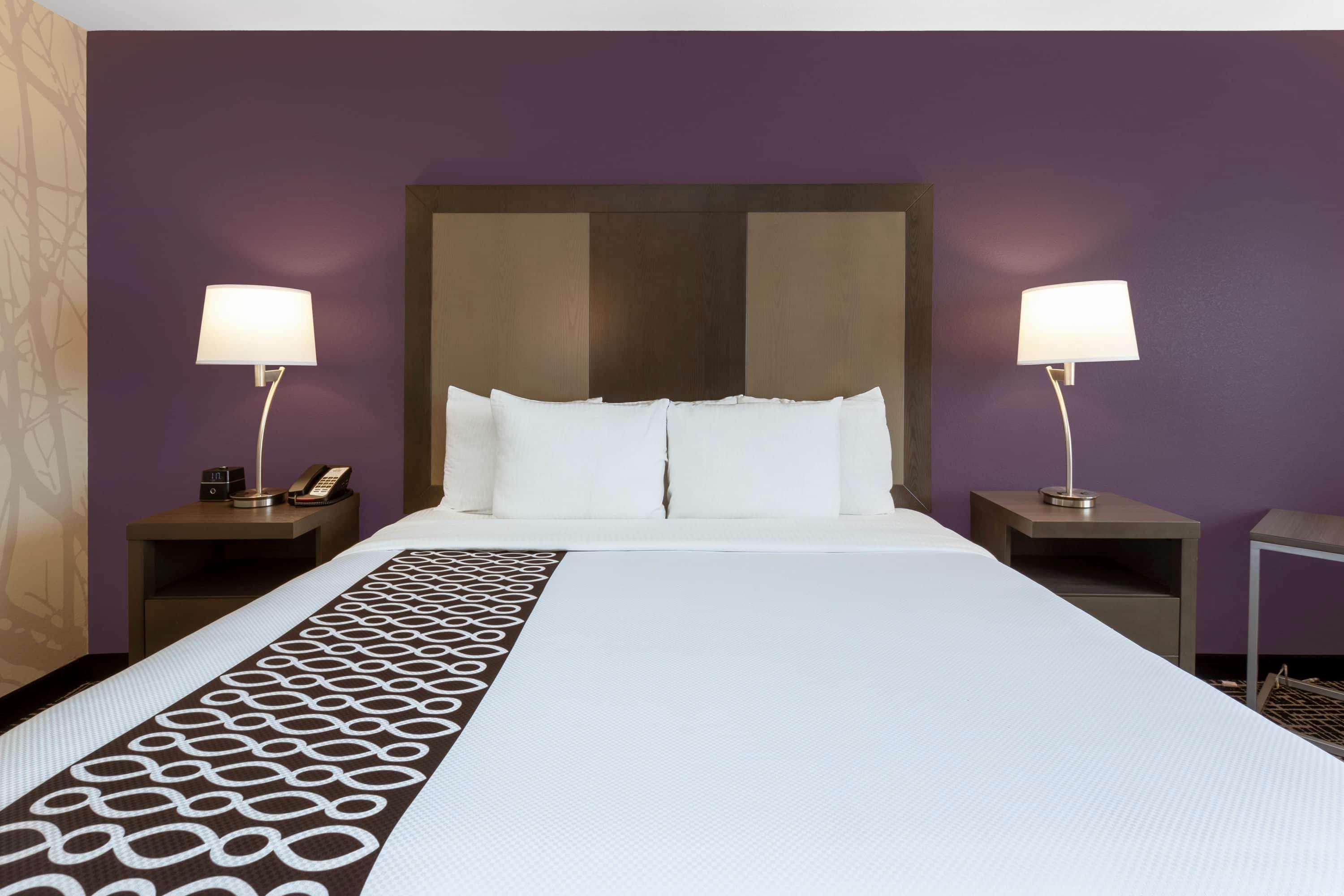 La Quinta By Wyndham Wichita Airport Ξενοδοχείο Εξωτερικό φωτογραφία