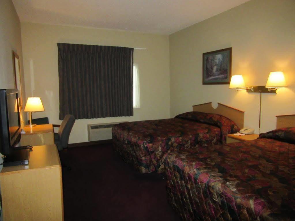 La Quinta By Wyndham Wichita Airport Ξενοδοχείο Εξωτερικό φωτογραφία
